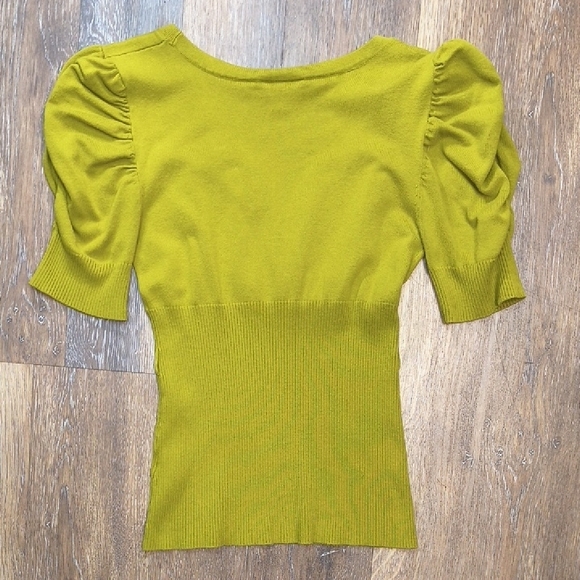 A. Byer Women's Chartreuse Puff Sleeve Blouse - Picture 5 of 5